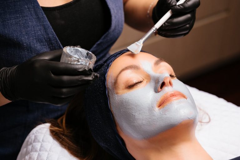 Youth Lab advanced facial